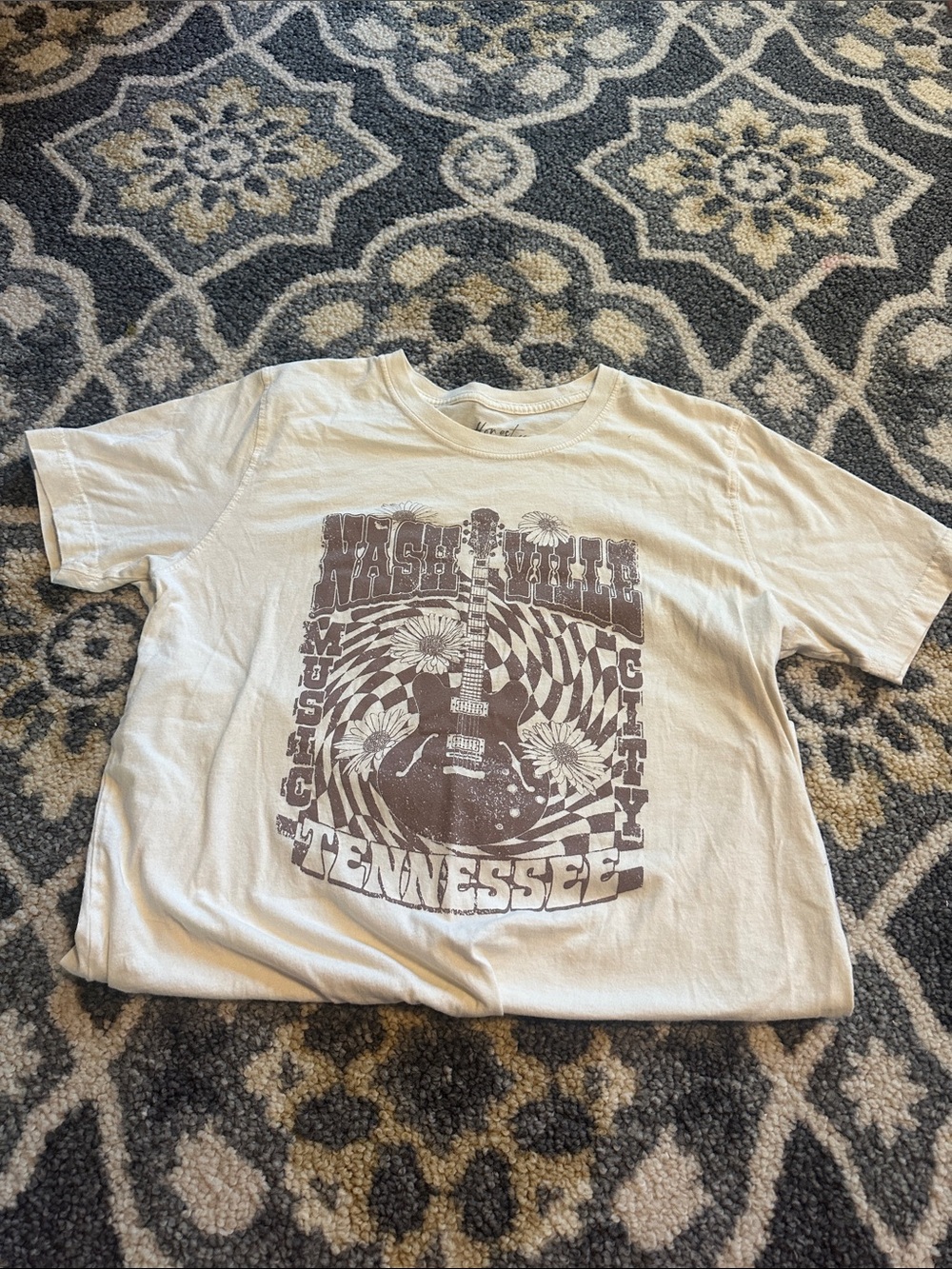 White Short-Sleeve Nashville Guitar Graphic Tee